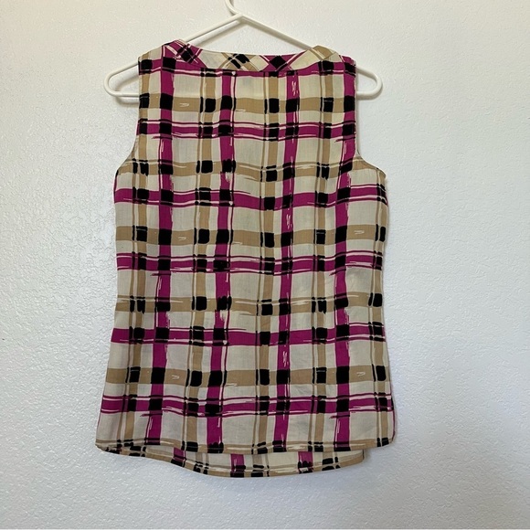 2/$30 Talbots Sleeveless Cotton Blouse Top in Pink and Tan plaid SZ 8 - Picture 4 of 8